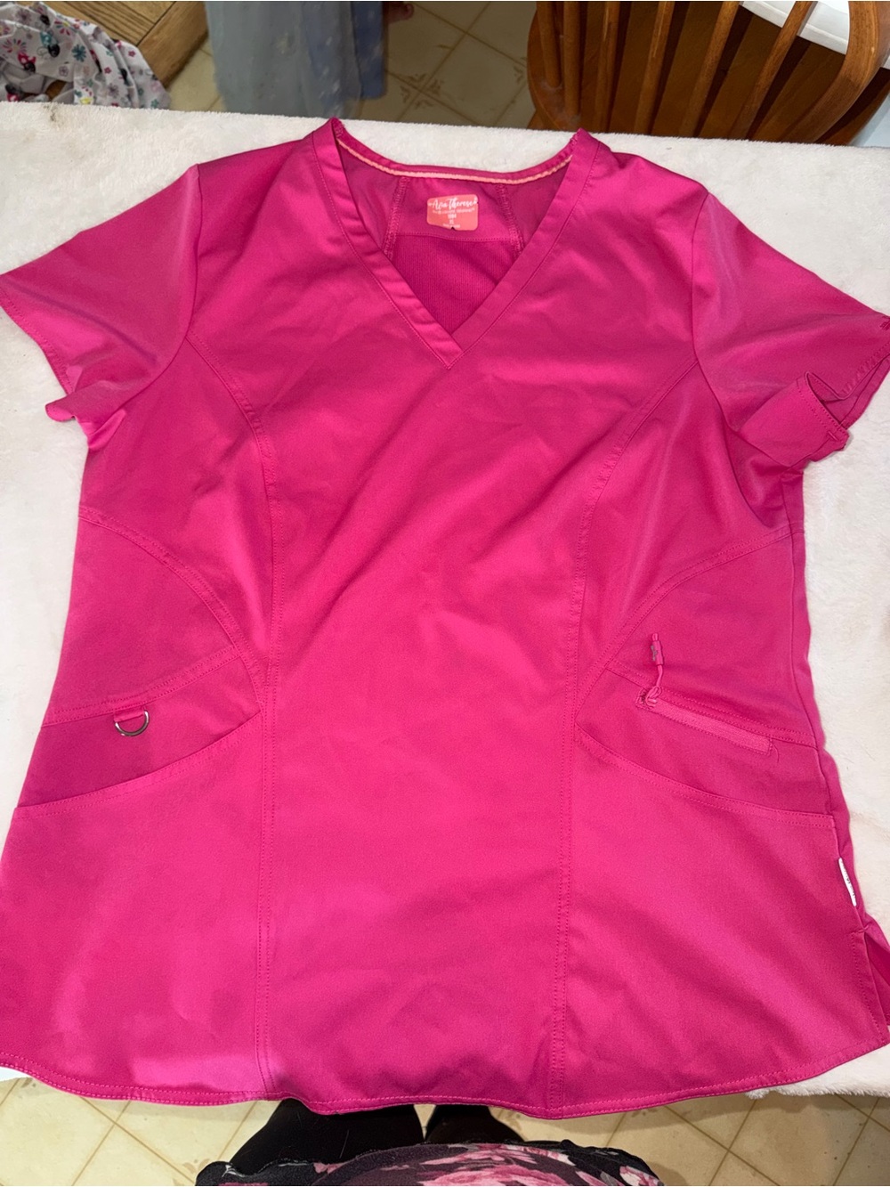 Scrub top bundle - Picture 3 of 6